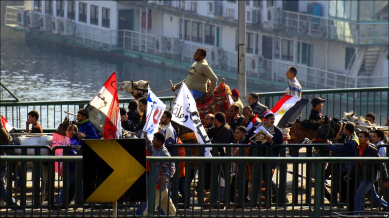 بالصور: "معارك" ميدان التحرير 1213
