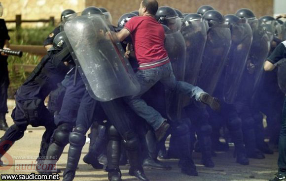 ثورة شباب مصر :صور من معانات مصر  1310