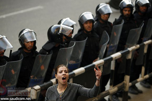 ثورة شباب مصر :صور من معانات مصر  2810