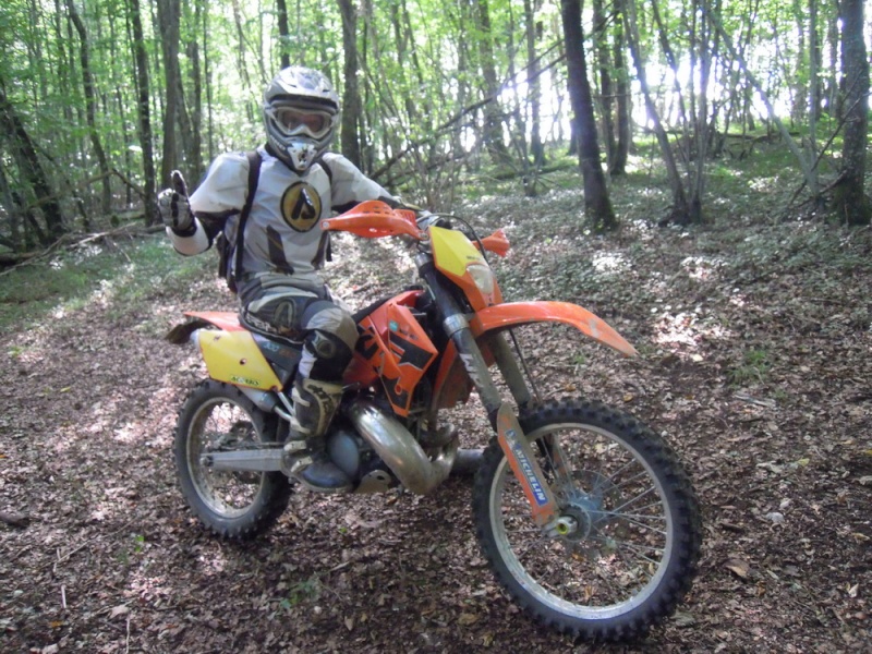 Changement subtil (Sherco) dans mon profil !!! - Page 30 Dscn6914