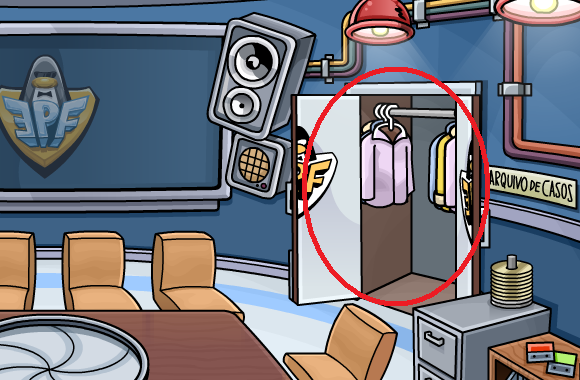 The Club Penguin Elite Force: The Entrance on Club penguin Discov11