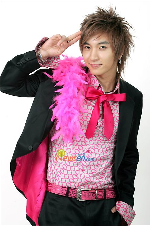 Leeteuk photos 2d8pfo10