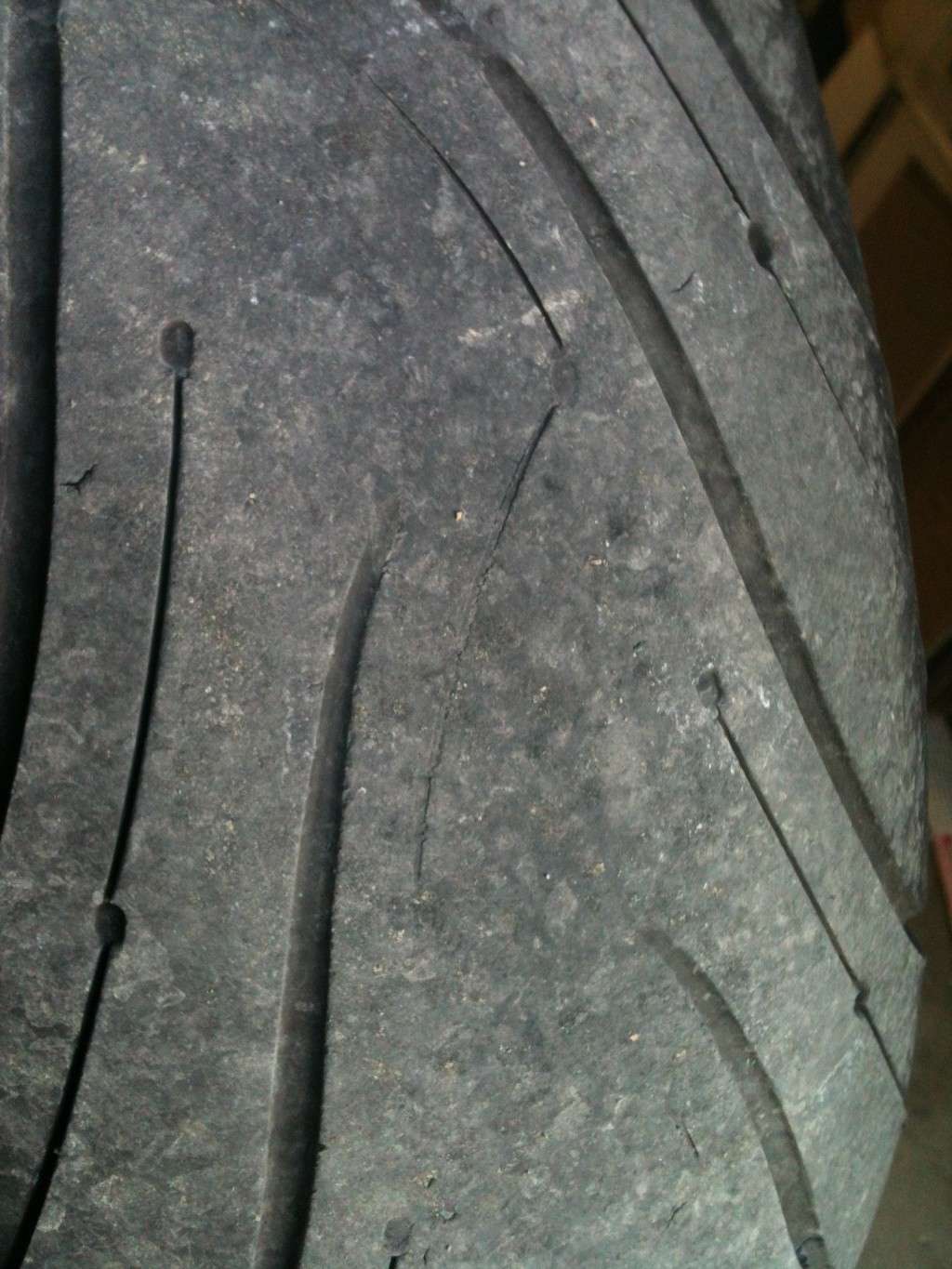 MICHELIN Pilot Road 3 - Page 5 00710