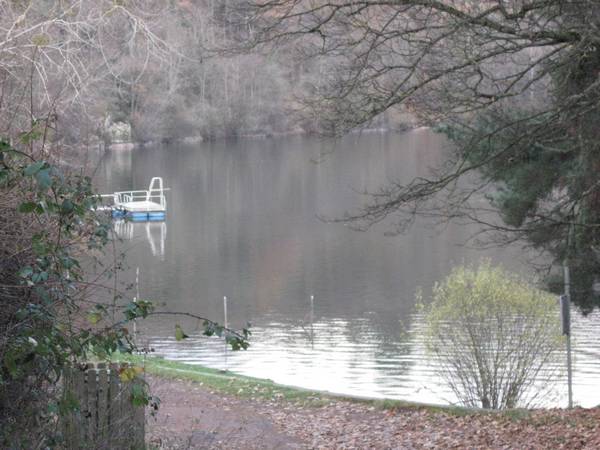 Le Gour de Tazenat (Auvergne) Gourde24