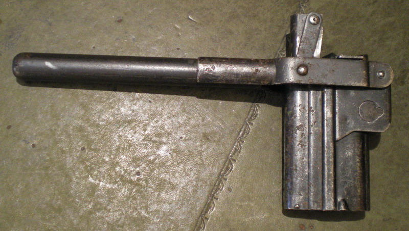 La P-Kasten : accessoire du luger dit d'artillerie (ou LP14) et du MP18/1 Aeg_dr10