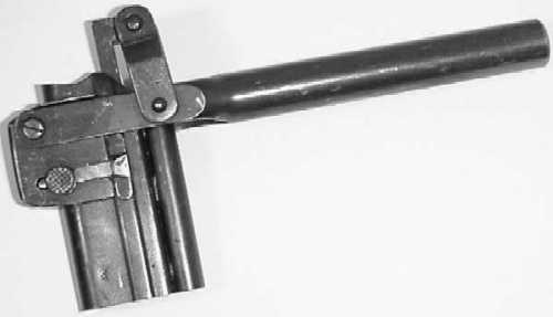 La P-Kasten : accessoire du luger dit d'artiller​ie (ou LP14) et du MP18/1 Charge10