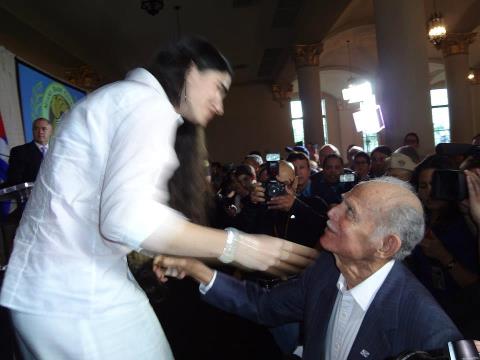 HOY EN LA TORRE DE LA LIBERTAD *** EL RECIBIMIENTO A YOANI Yo311