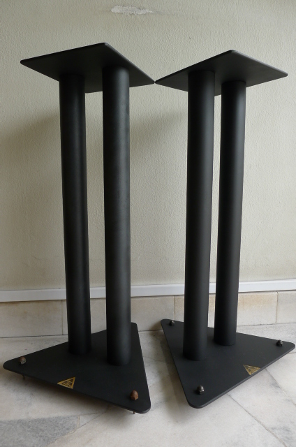 Rovann 24in metal speaker stands (sold) P1060639