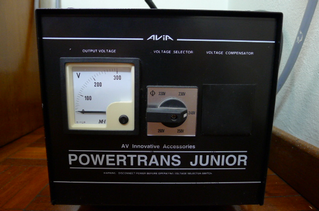 Avia Powertrans Junior voltage stabiliser (sold) P1060651