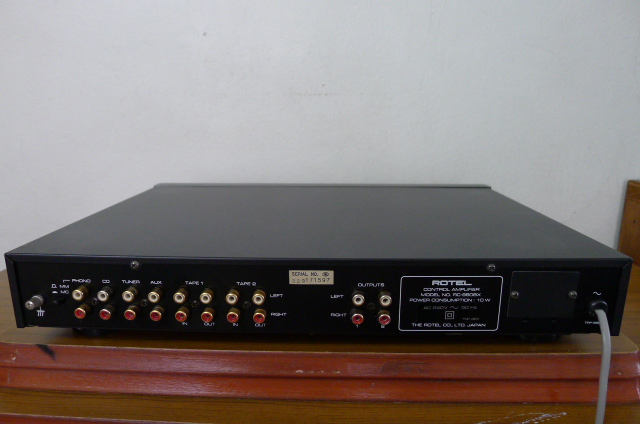 Rotel RC-980BX preamp (sold) P1060738