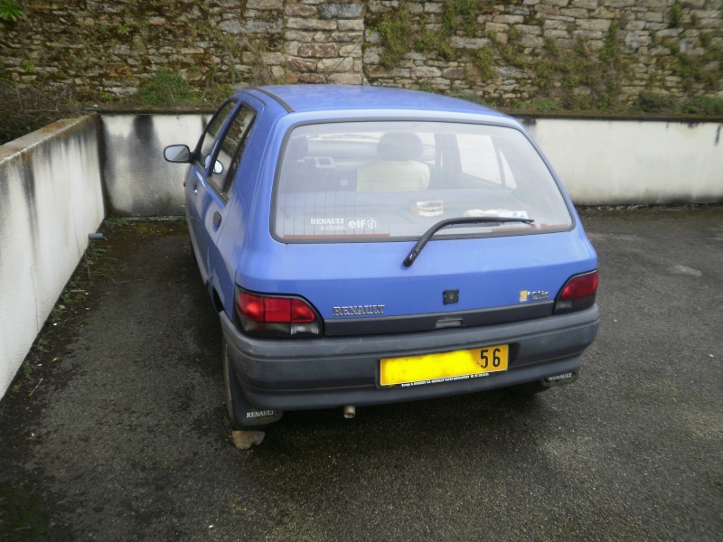 Une nouvelle Renault dans la flotte P3220810