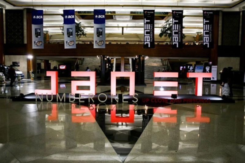 Janet annuncia World Tour per il 2011  - Pagina 4 Janet-17