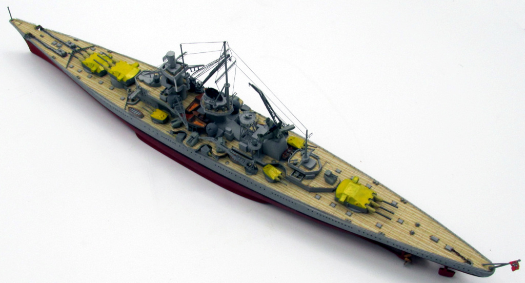 Revell Gneisenau (Scharnhorst) au 1/600 Img_3641