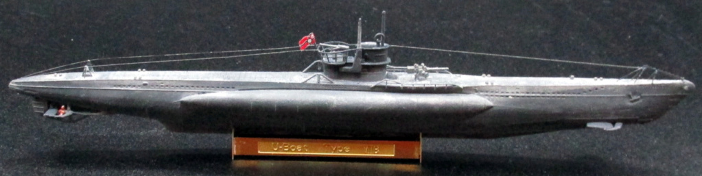U-Boot Typ VII B Hobby Boss 1/350  Img_4315