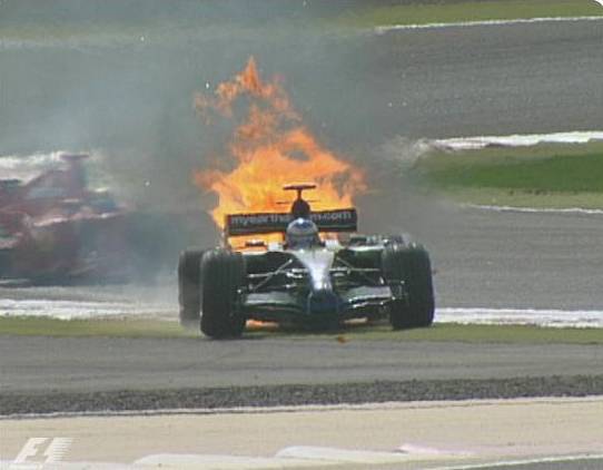 [2013] Grand Prix de Bahreïn ==> La course Explos10