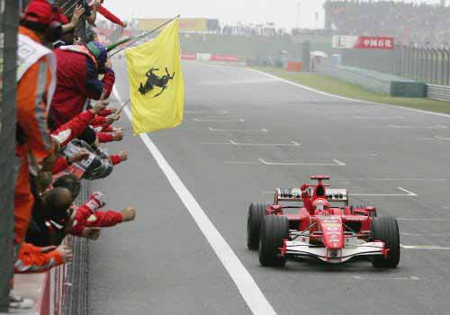 [2013] Grand Prix de Chine ==> La course Schumi10