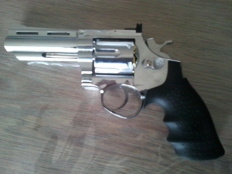 revolver hs 2011-017