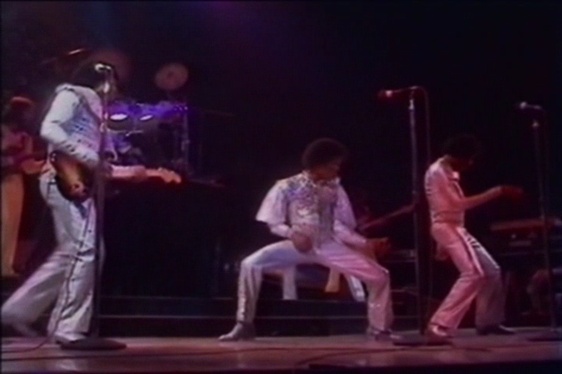  [DL] Live Destiny Tour London 1979 - Enhanced - HQ AVI  Destin14