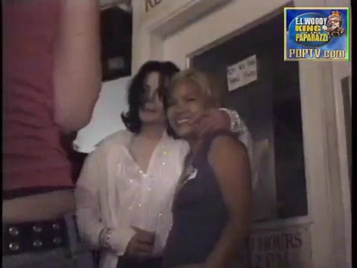 [DL] Michael Jackson Paparazzi Camera Papara18