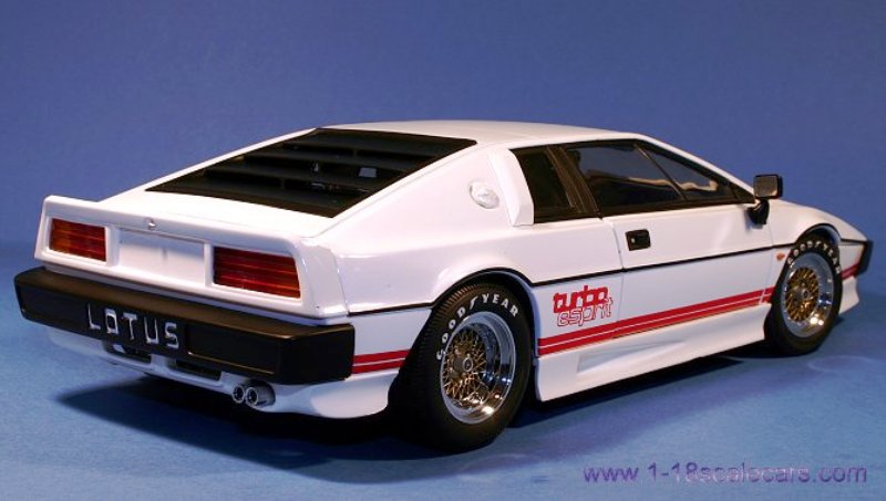 LOTUS ESPRIT #2 - Pagina 37 Lotus_31