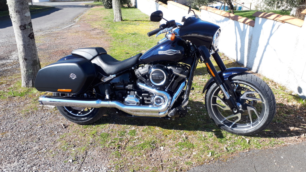 sport glide nouvelle venue - SPORT-GLIDE nouvelle venue  dans la gamme  Softail 2018   - Page 12 20190211