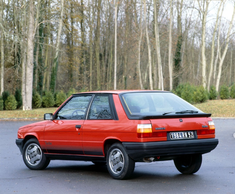 Les 30 ans de la Renault 11 Renaul11