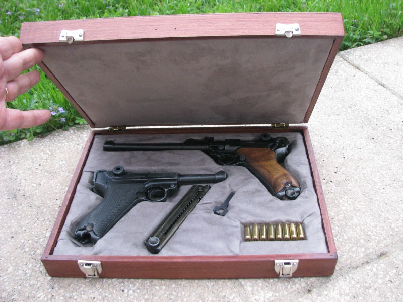 Luger P08 x2 presentation case Img_5817