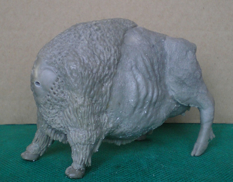 Bison-Kuh in eigener Modellierung für die Figurengröße 7 cm 137e4h22