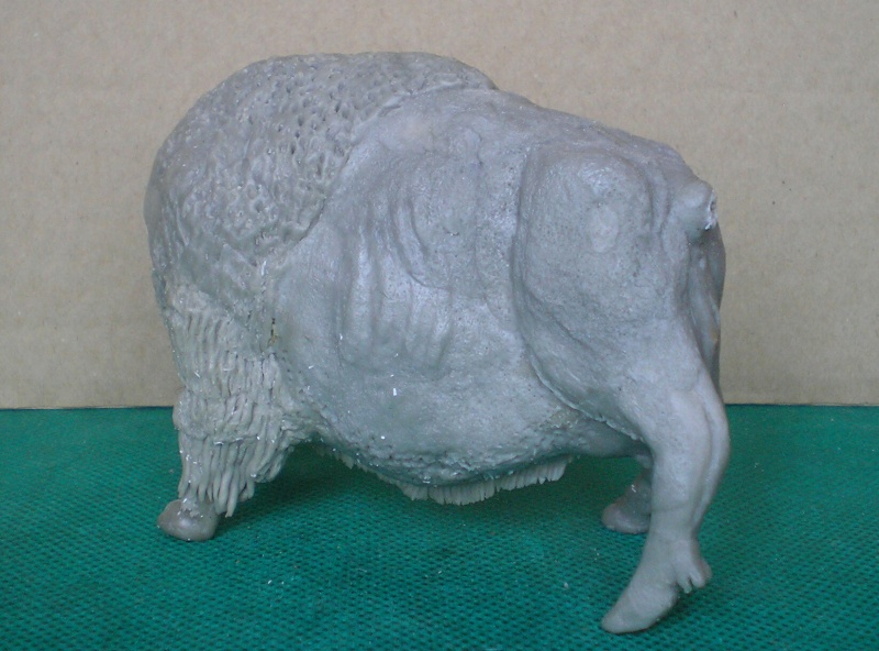 Bison-Kuh in eigener Modellierung für die Figurengröße 7 cm 137e4h23