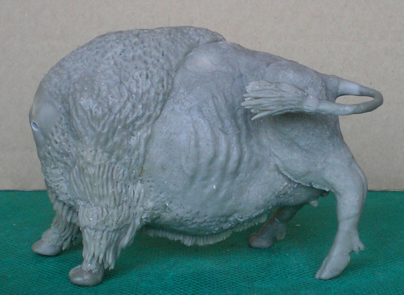 Bison-Kuh in eigener Modellierung für die Figurengröße 7 cm 137f3a10
