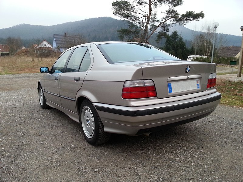 BMW E36 318ia 20130311