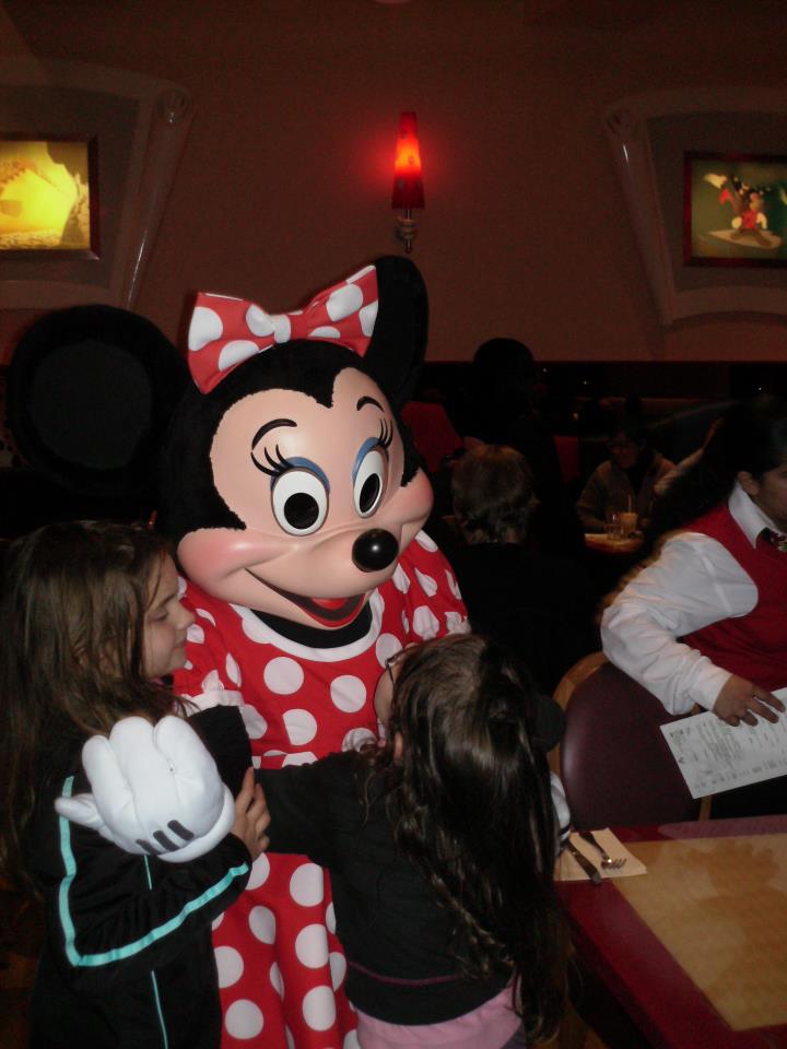 Café Mickey - Page 32 42867410