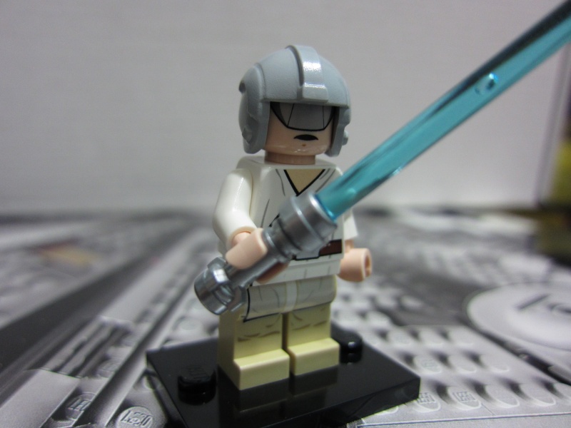 REVIEW: Lego Star Wars 7965 Millennium Falcon (2011) Img_5943