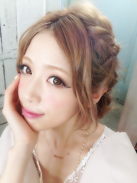 Can someone tell me what this gyaru photo-editing app is? Tumblr11
