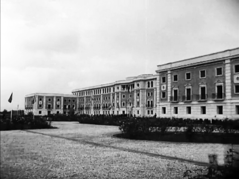 Fotografias de la inauguración del Colegio en 1954 Fachad10