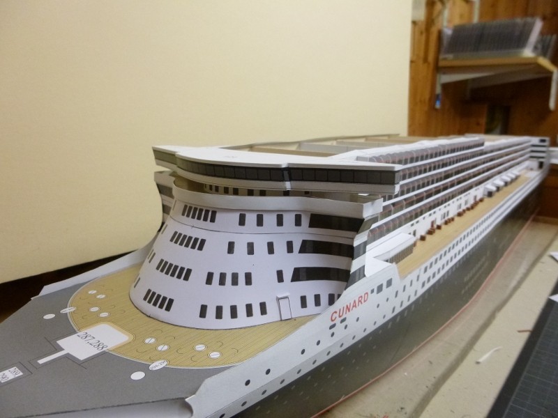 Fertig - QUEEN MARY2 JSC 1:250 gebaut von Millpet    - Seite 7 P1010169