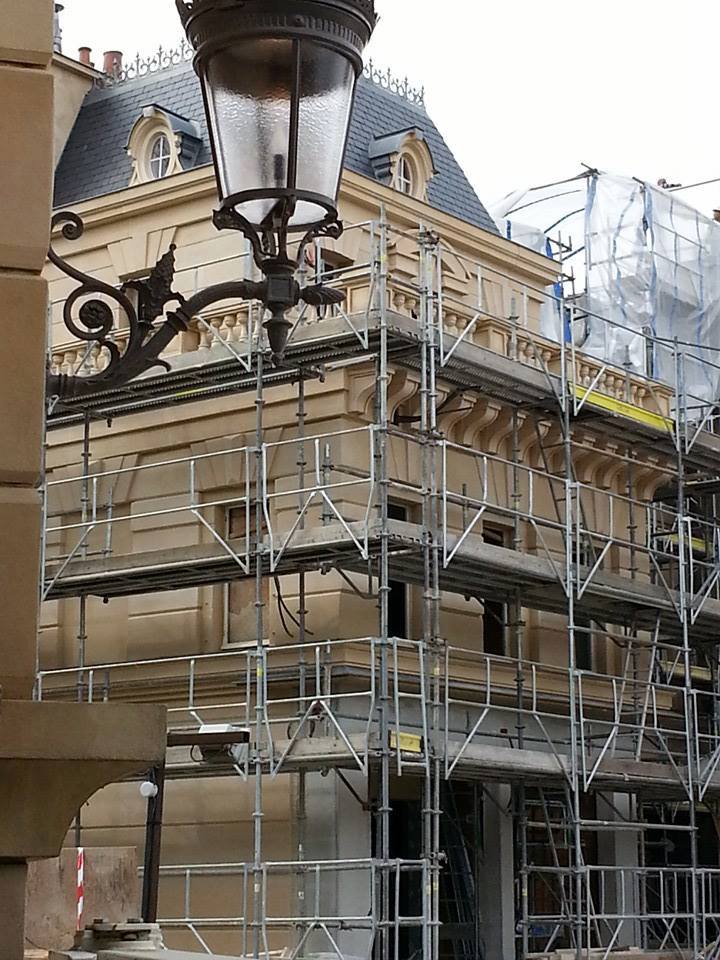 Construction du Dark Ride  "Ratatouille - L'Aventure Totalement Toquée de Rémy "pour 2014 - Page 31 12380510