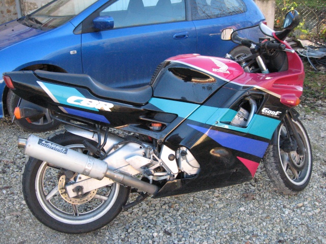 mon joujou de 1991 et 76000kms Cbr_f_13