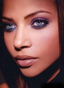 Top 5 des plus beaux yeux bleus connus Denise10