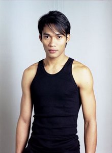 Top 5 des plus beaux acteurs asiatiques Tony-j10