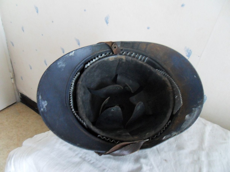 Photothèque : le casque Adrian de l'infanterie coloniale  Sdc12012