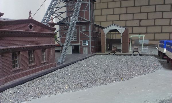 erste Anfänge meiner Bahnanlage in H0 Imag0316