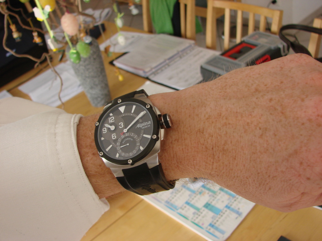 frederique constant - Le club des heureux possesseurs d'ALPINA - tome III - Page 38 Main45