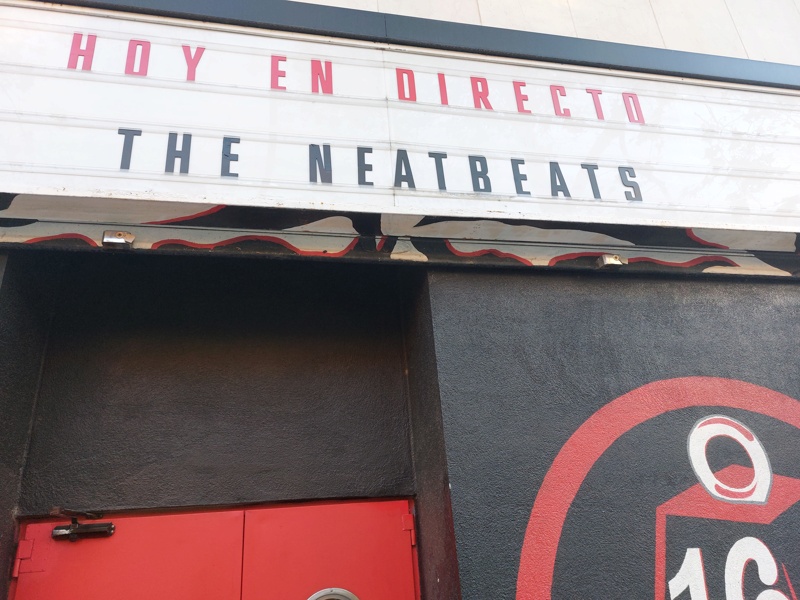 THE NEATBEATS 11 DE JULIO 2024 16 TONELADAS  20240736