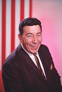 LOUIS PRIMA (7 DICIEMBRE 1910-24 DE AGOSTO DE 1978) Mv5bmj10