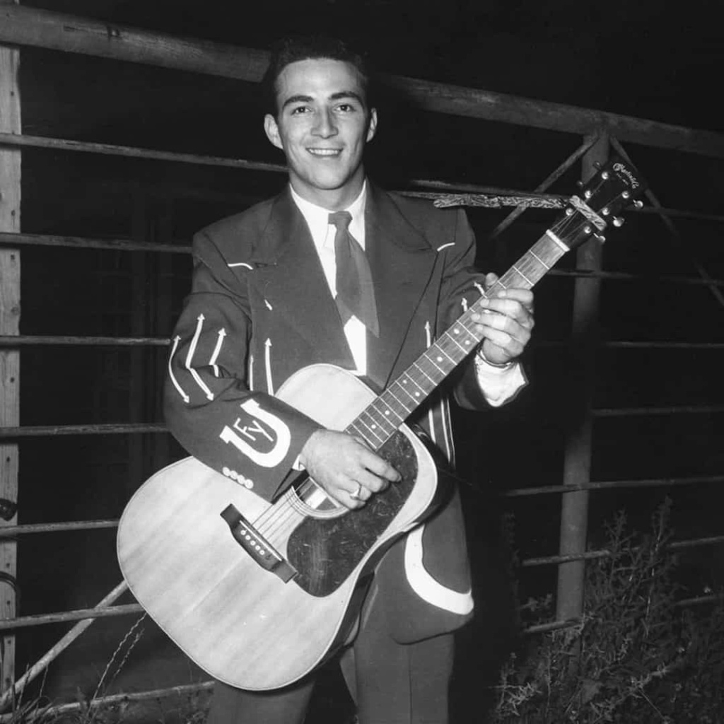 FARON YOUNG Young_10