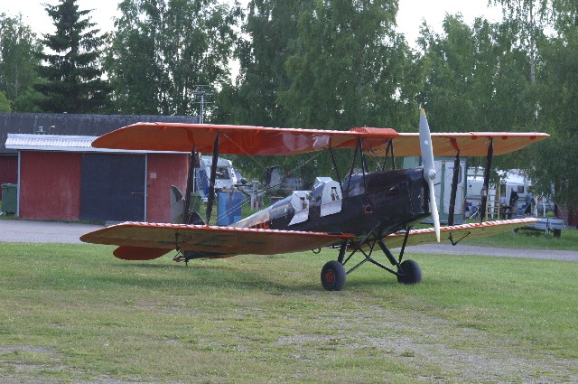 tiger moth - DH82A Tiger Moth - Airfix - 1/48° (décoration suédoise) Tiger-10