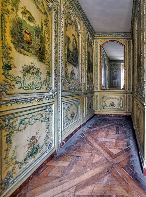Versailles, des grands aux petits appartements de la reine Tzolz154