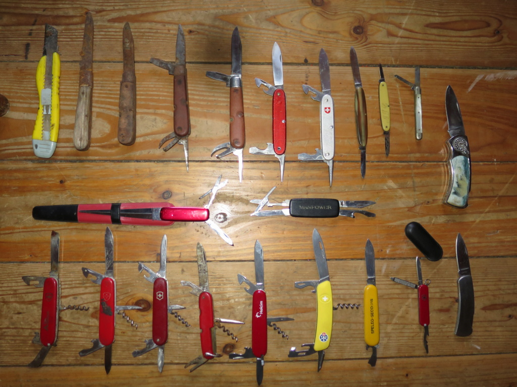 collection de couteaux certains à identifier Img_2321