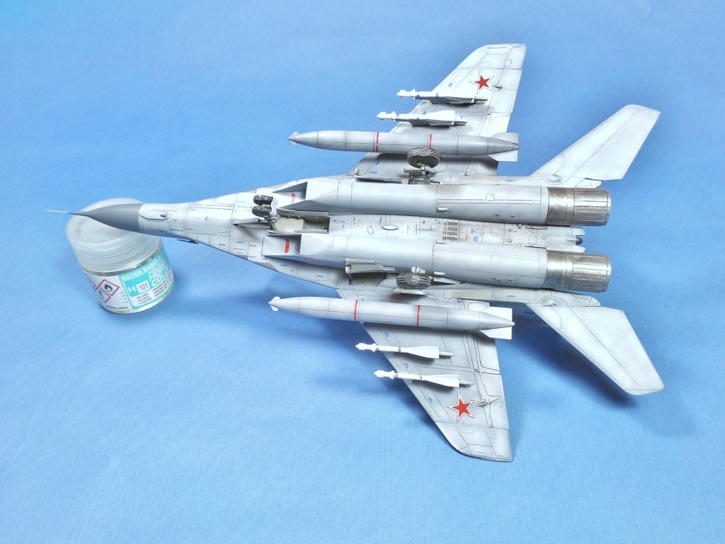 MIG -29 (9-13) -ZVEZDA - 1/72 0943